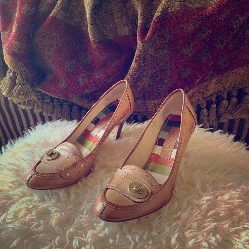 Coach brand, tan pump